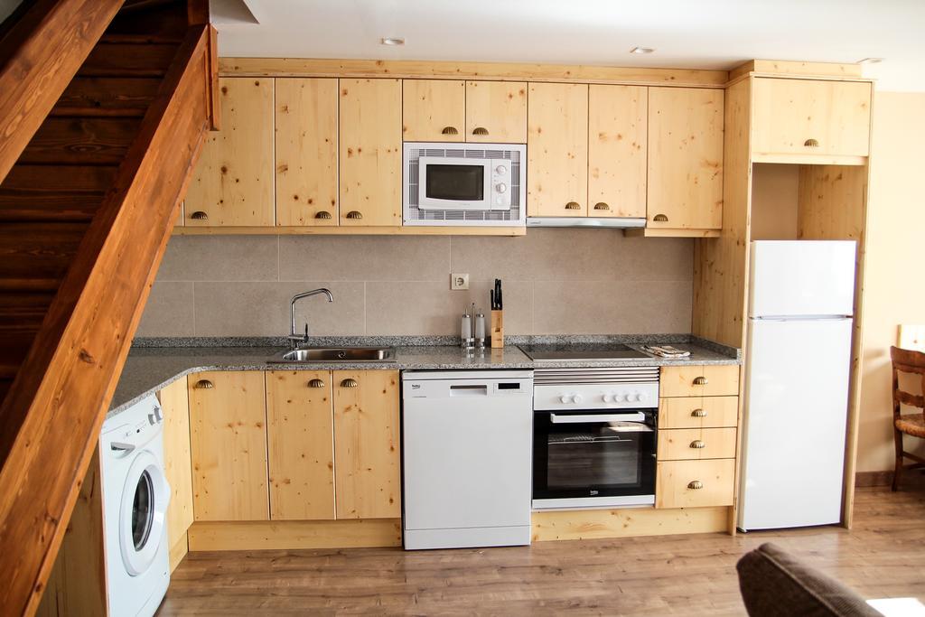 Apartamentos Snoe Mont Romies Salardú Szoba fotó